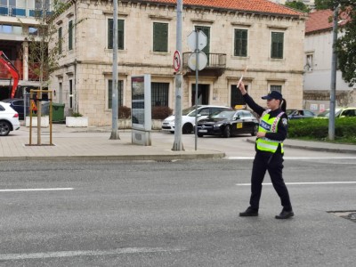 Policijska akcija u Dubrovniku: povećanje nadzora nad biciklistima i vozačima električnih romobila